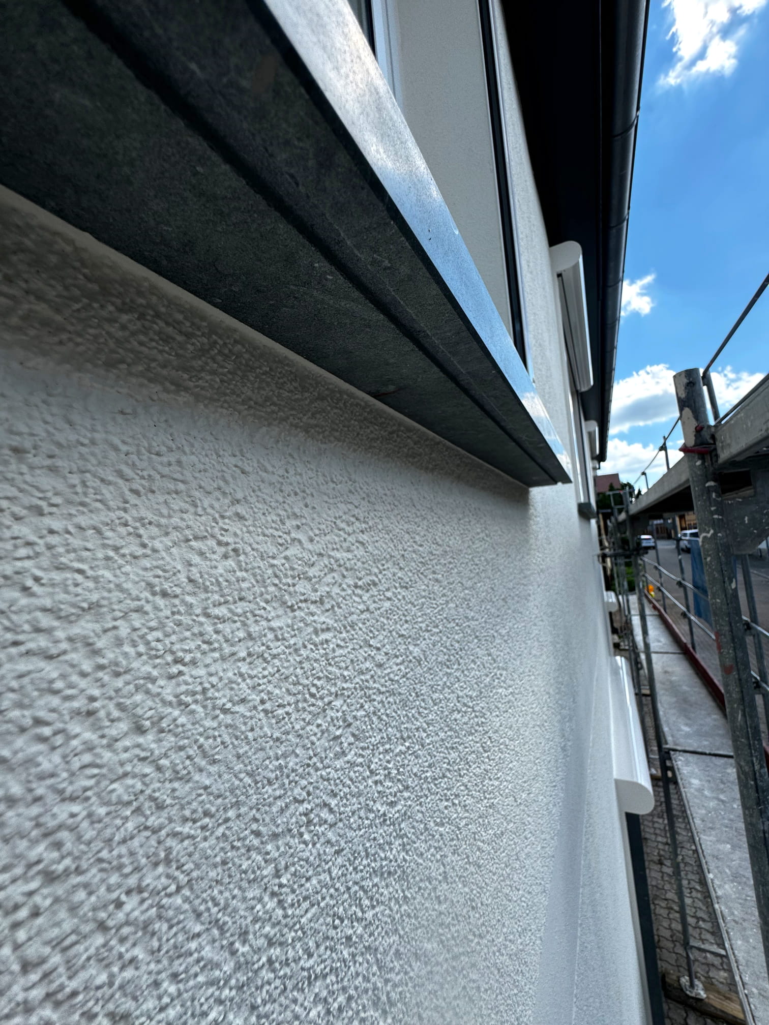 Frischer Look für eine Altbau-Fassade - Vorschau 5