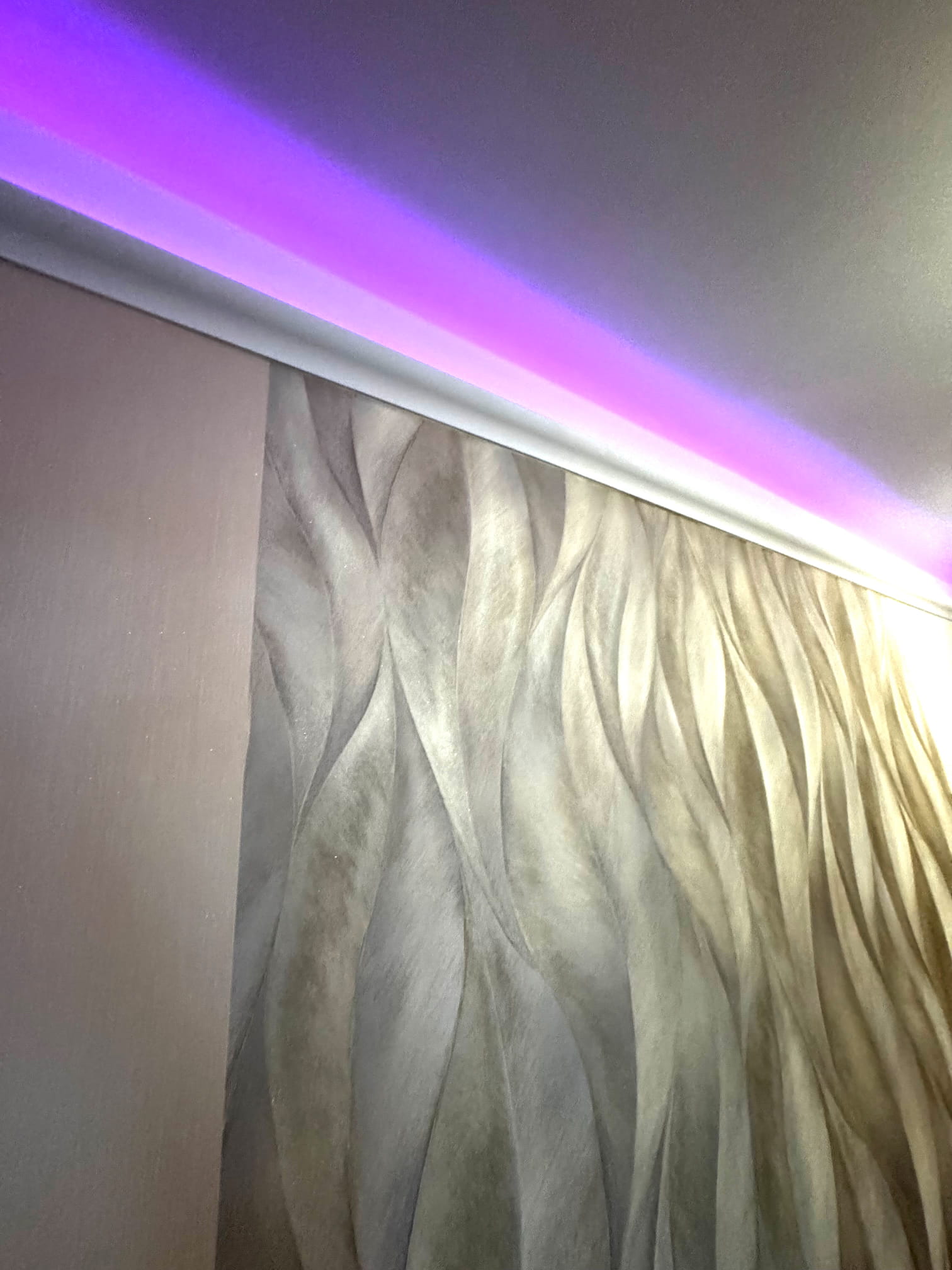 Altbauflur mit LED-Stuckleisten - Vorschau 7