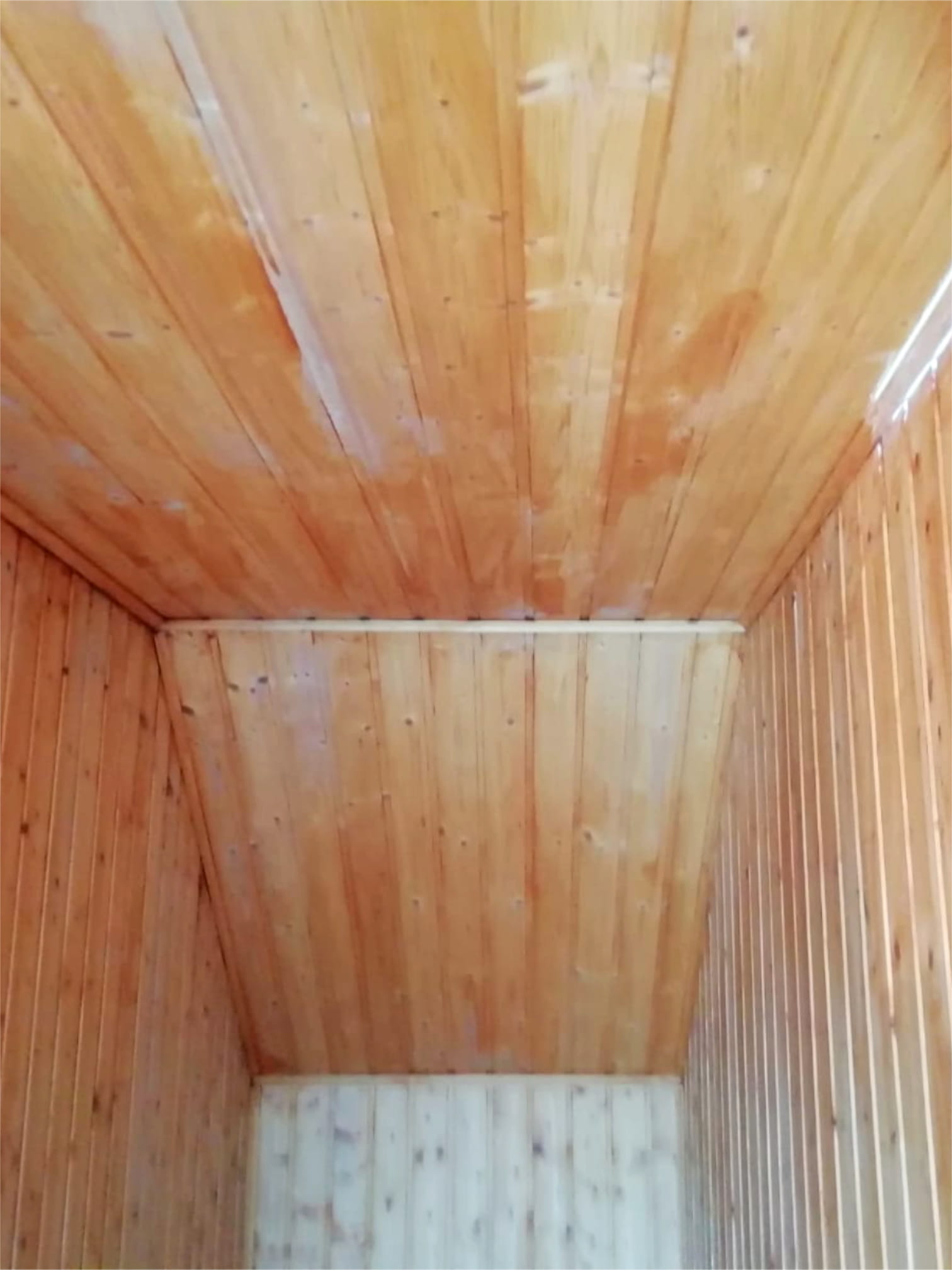 Holzverkleidung lackiert - Vorschau 1