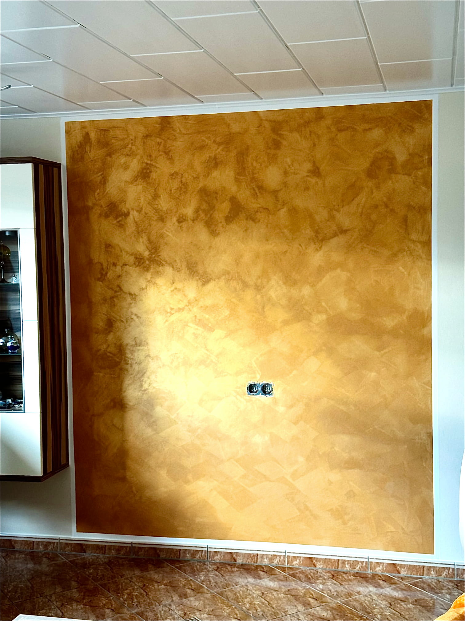 Kreative Wandgestaltung im Wohnzimmer